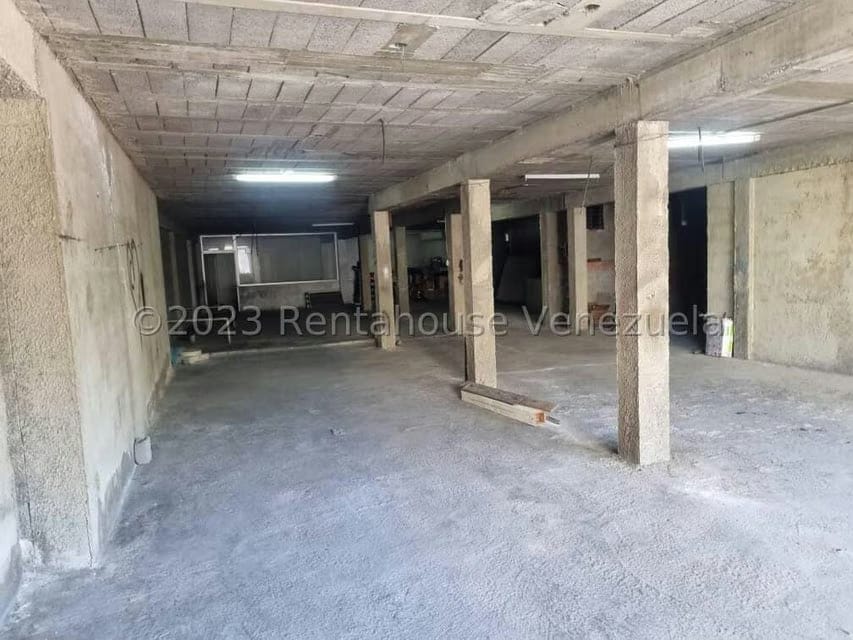 Comercial (Edificio) en Venta en Zona Este, Lara - 27