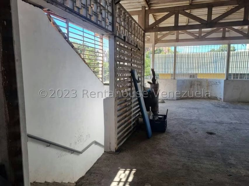Comercial (Edificio) en Venta en Zona Este, Lara - 4