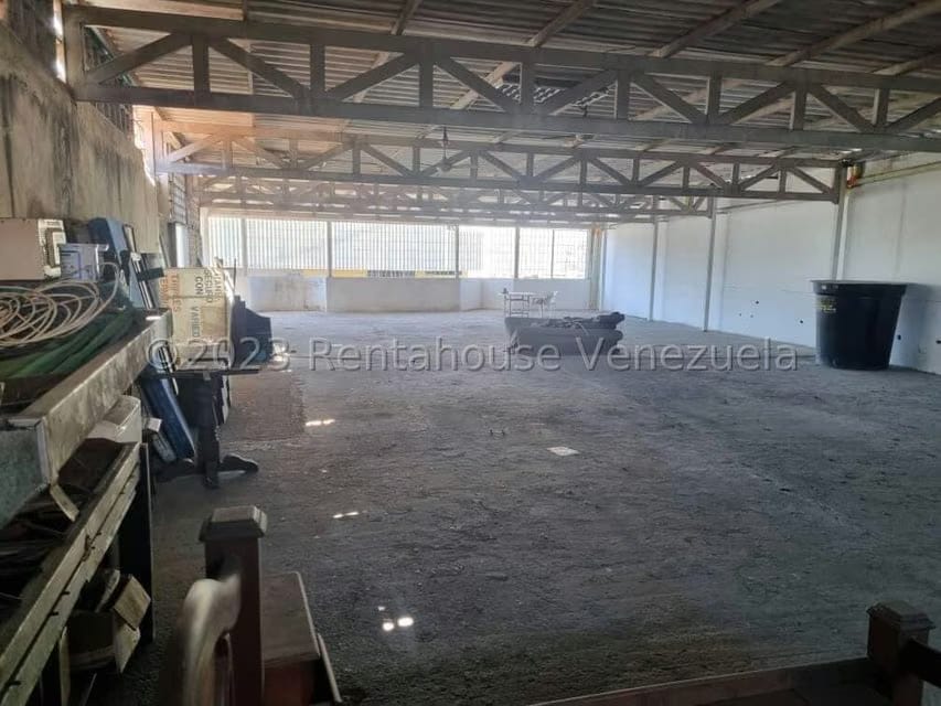 Comercial (Edificio) en Venta en Zona Este, Lara - 8