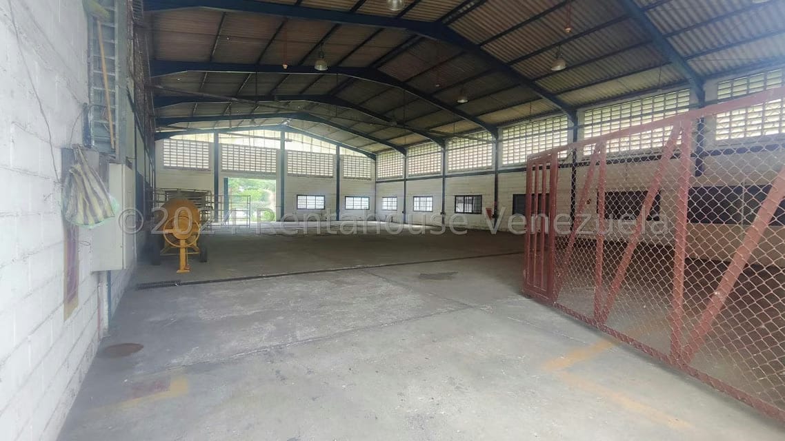 Comercial (Galpon - Deposito) en Venta en Las Guacharacas, Aragua - 24