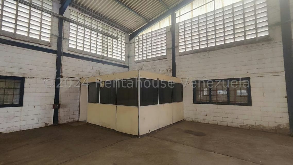 Comercial (Galpon - Deposito) en Venta en Las Guacharacas, Aragua - 27