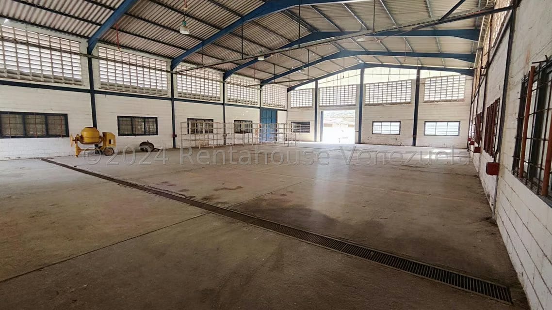 Comercial (Galpon - Deposito) en Venta en Las Guacharacas, Aragua - 32