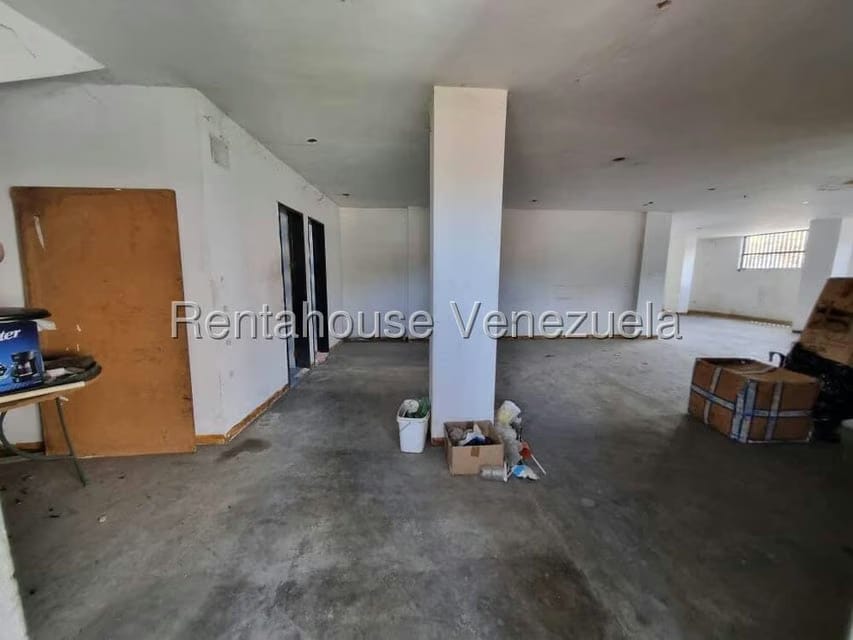 Comercial (Edificio) en Venta en Guarenas, Miranda - 11