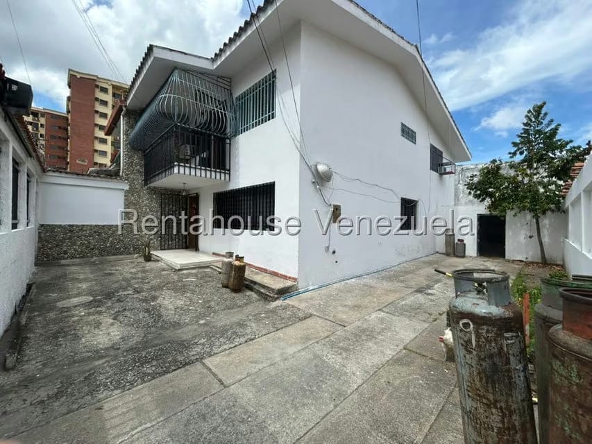 Casa (1 Nivel) en Venta en Las Acacias, Trujillo - 2