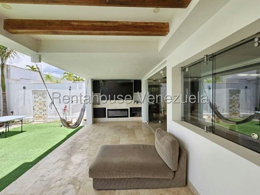 Casa (Duplex) en Venta en Lomas de La Lagunita, Distrito Metropolitano - 13