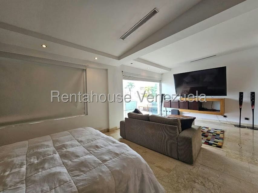 Casa (Duplex) en Venta en Lomas de La Lagunita, Distrito Metropolitano - 49