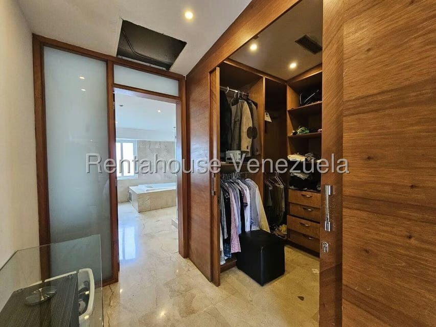 Casa (Duplex) en Venta en Lomas de La Lagunita, Distrito Metropolitano - 54