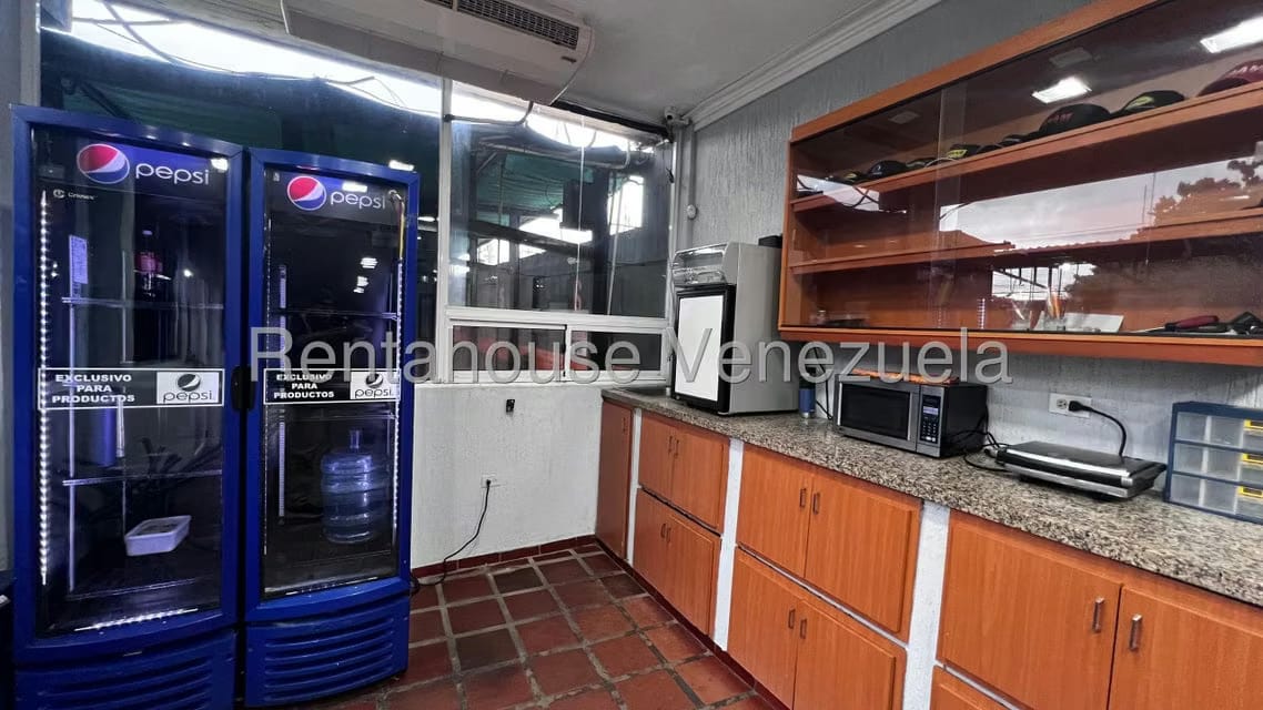 Comercial (Local Comercial) en Venta en El Perú-San Francisco, Zulia - 11