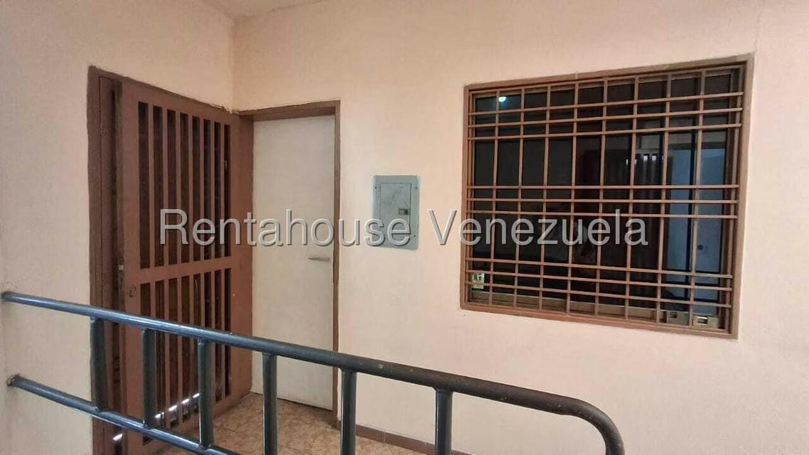 Comercial (Oficina) en Alquiler en Centro, Lara - 3