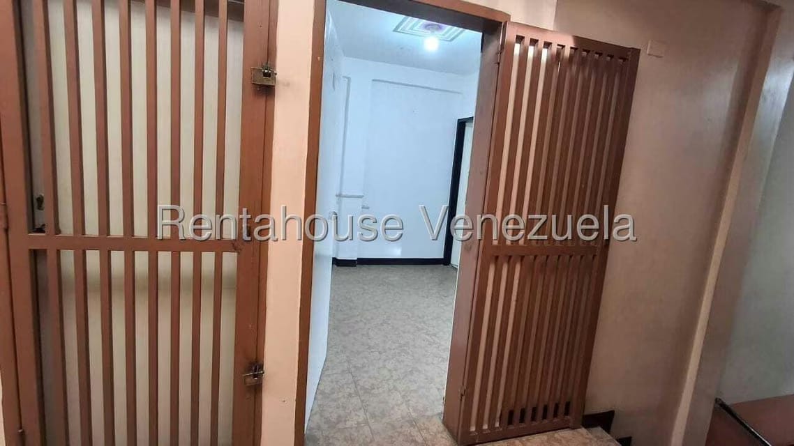 Comercial (Oficina) en Alquiler en Centro, Lara - 9