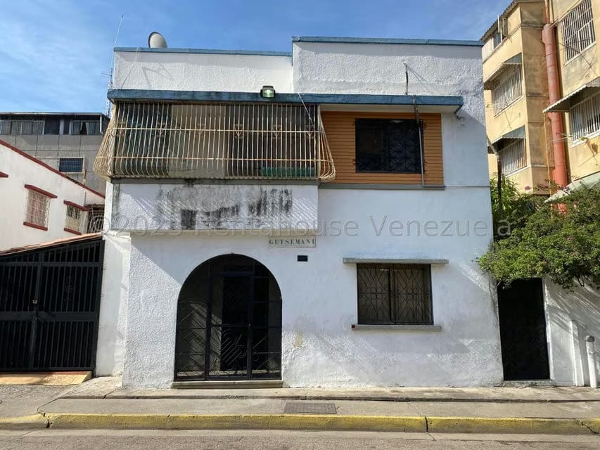 Casa (1 Nivel) en Venta en Los Chaguaramos, Distrito Metropolitano
