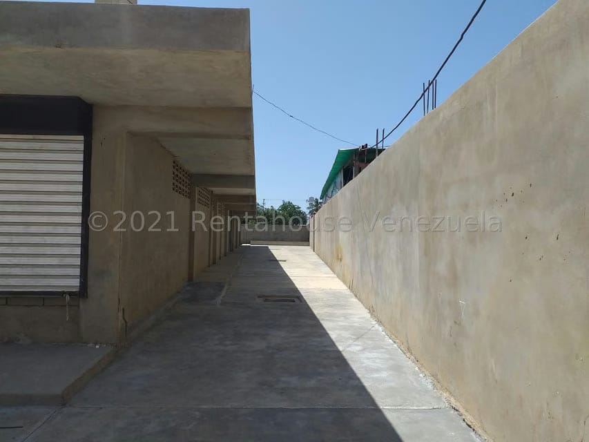 Comercial (Local Comercial) en Venta en Sector Bobare, Falcon - 3