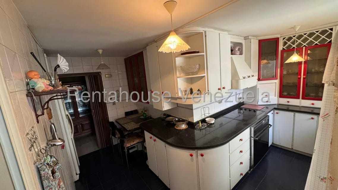 Apartamento (1 Nivel) en Venta en La Florida, Distrito Metropolitano - 11