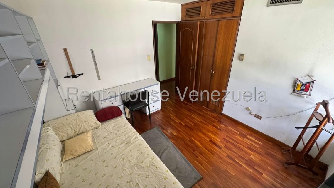 Apartamento (1 Nivel) en Venta en La Florida, Distrito Metropolitano - 19