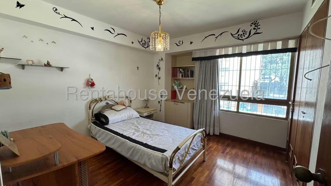 Apartamento (1 Nivel) en Venta en La Florida, Distrito Metropolitano - 23