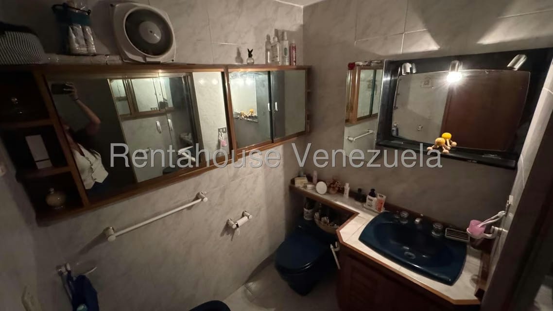 Apartamento (1 Nivel) en Venta en La Florida, Distrito Metropolitano - 37