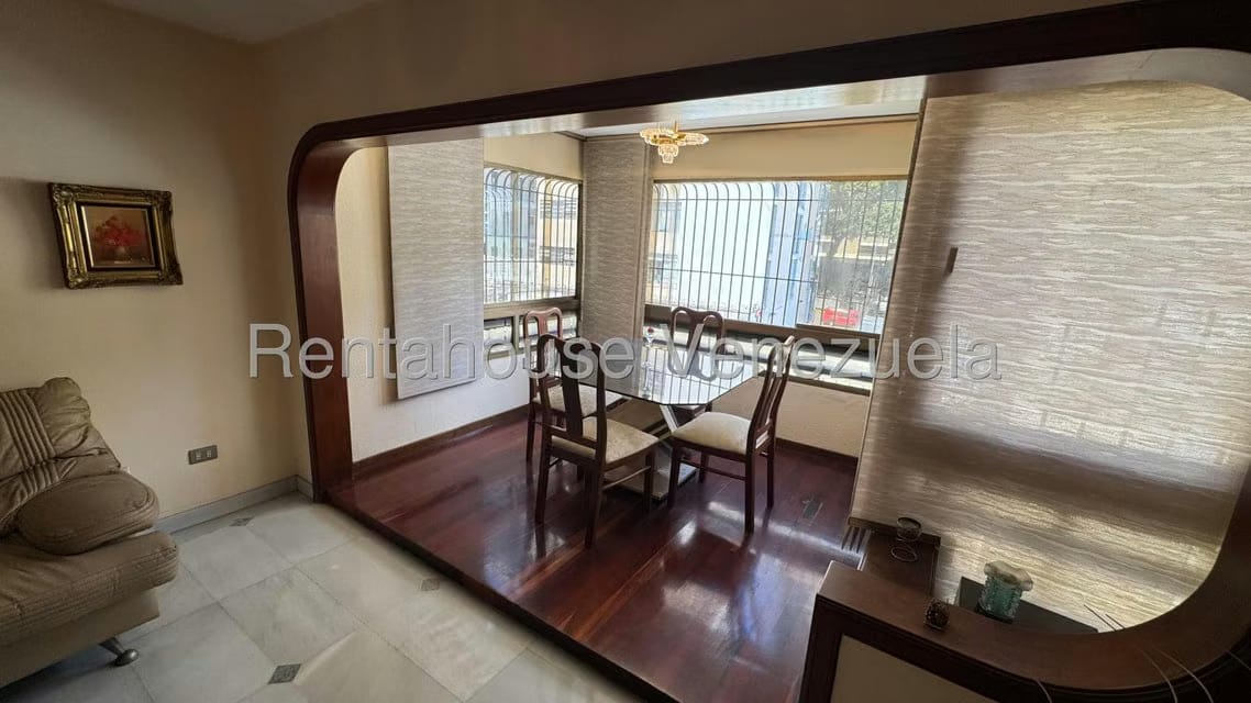 Apartamento (1 Nivel) en Venta en La Florida, Distrito Metropolitano - 42