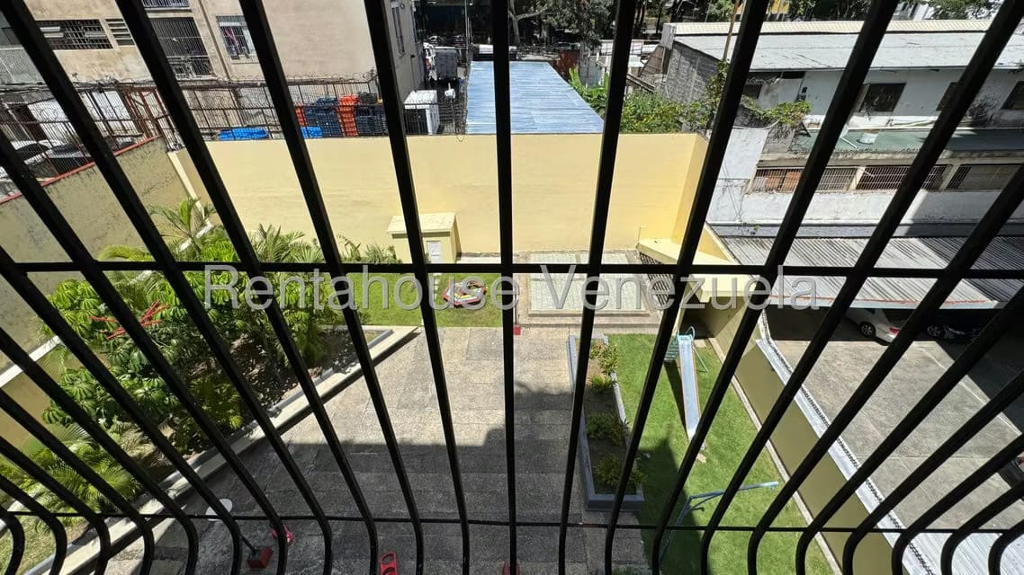 Apartamento (1 Nivel) en Venta en La Florida, Distrito Metropolitano - 44