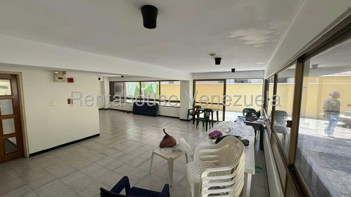 Apartamento (1 Nivel) en Venta en La Florida, Distrito Metropolitano - 48