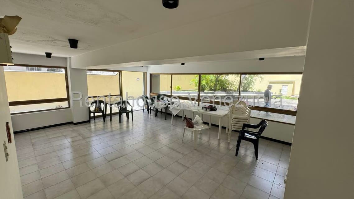 Apartamento (1 Nivel) en Venta en La Florida, Distrito Metropolitano - 49