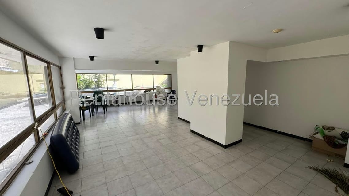 Apartamento (1 Nivel) en Venta en La Florida, Distrito Metropolitano - 50
