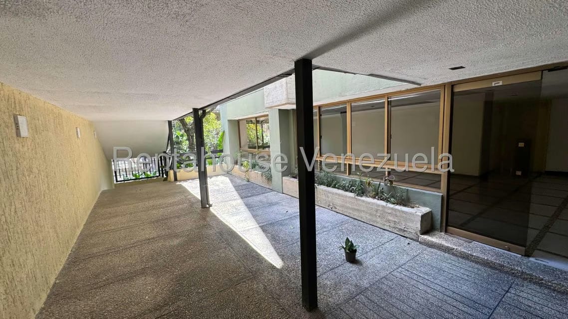 Apartamento (1 Nivel) en Venta en La Florida, Distrito Metropolitano - 54