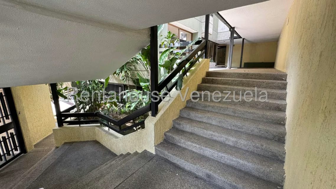 Apartamento (1 Nivel) en Venta en La Florida, Distrito Metropolitano - 55