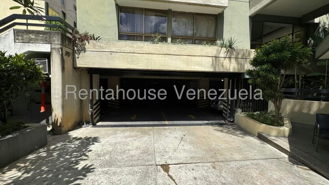 Apartamento (1 Nivel) en Venta en La Florida, Distrito Metropolitano - 56