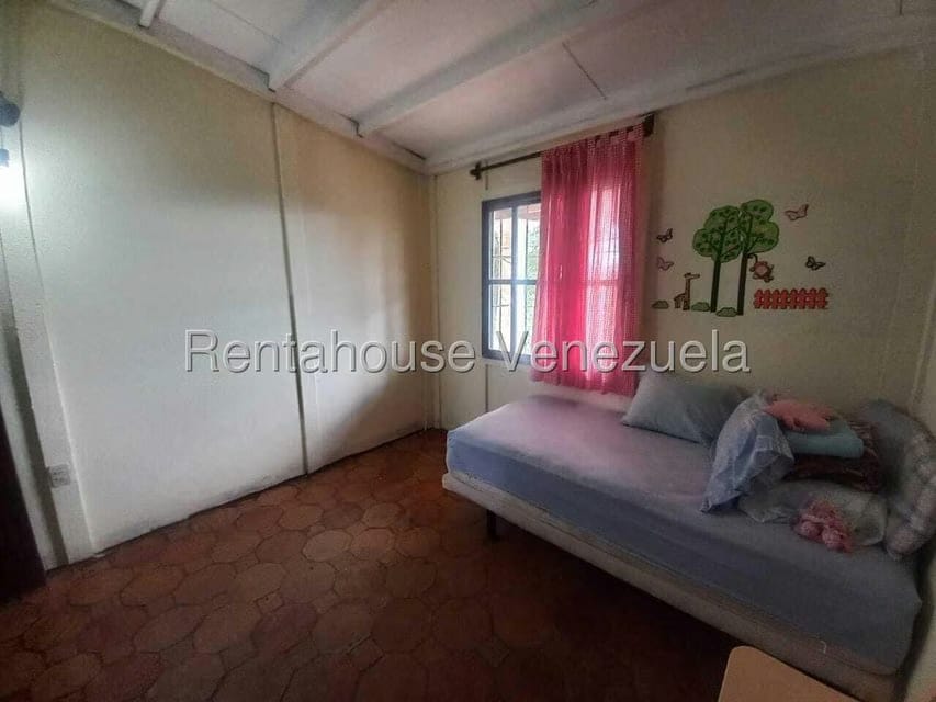 Casa (1 Nivel) en Venta en Avenida Principal Cecilio Acosta, Miranda - 20
