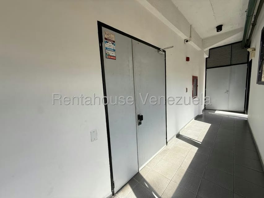 Comercial (Local Comercial) en Alquiler en Los Cortijos de Lourdes, Distrito Metropolitano - 22