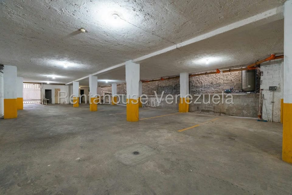Comercial (Posada) en Venta en Macuto, Vargas - 42