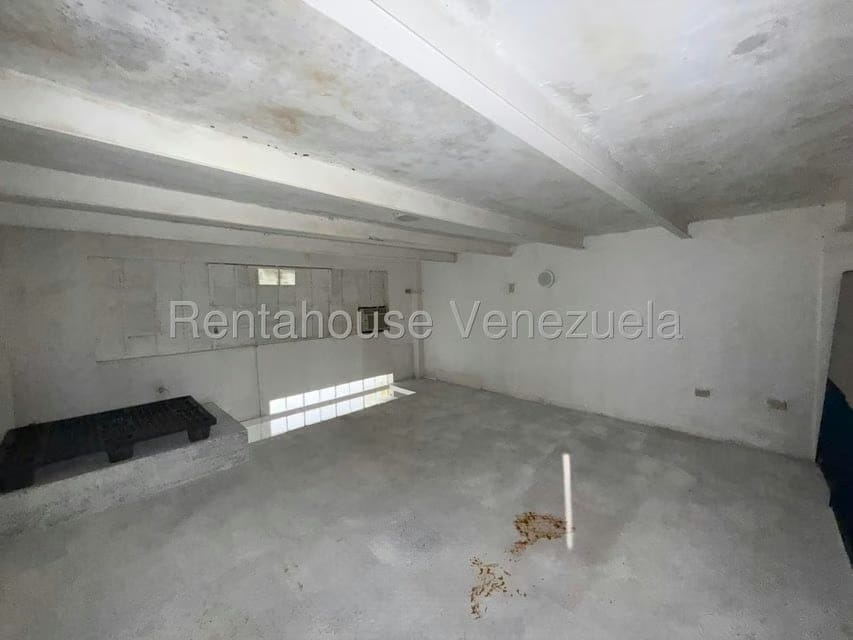 Comercial (Local Comercial) en Venta en Parroquia Catedral, Distrito Metropolitano - 12
