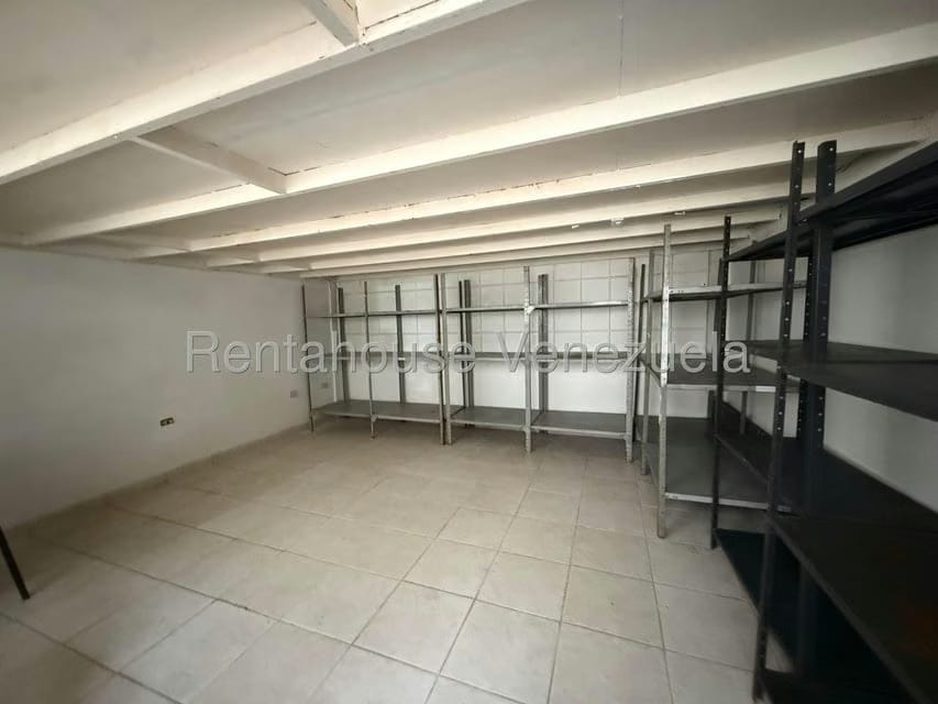 Comercial (Local Comercial) en Venta en Parroquia Catedral, Distrito Metropolitano - 8