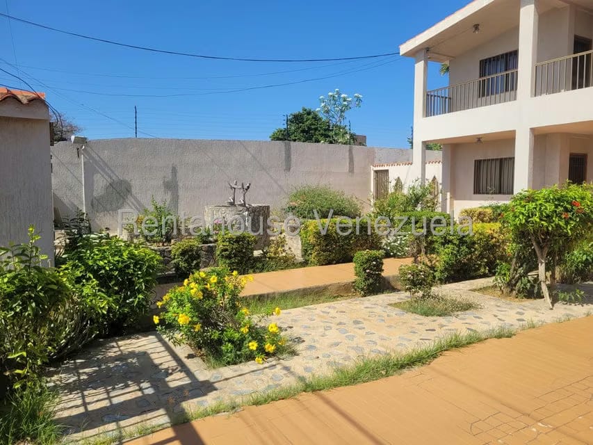 Casa (Duplex) en Venta en Puerta Maraven, Falcon - 3