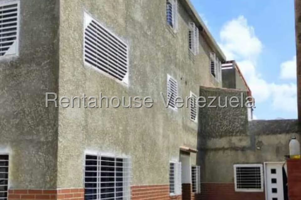 Apartamento (1 Nivel) en Venta en Colinas de Vista Alegre, Distrito Metropolitano - 2