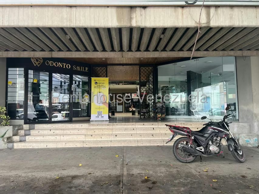 Comercial (Local Comercial) en Alquiler en Centro, Lara - 16