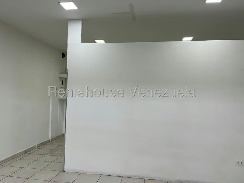 Comercial (Local Comercial) en Alquiler en Centro, Lara - 17