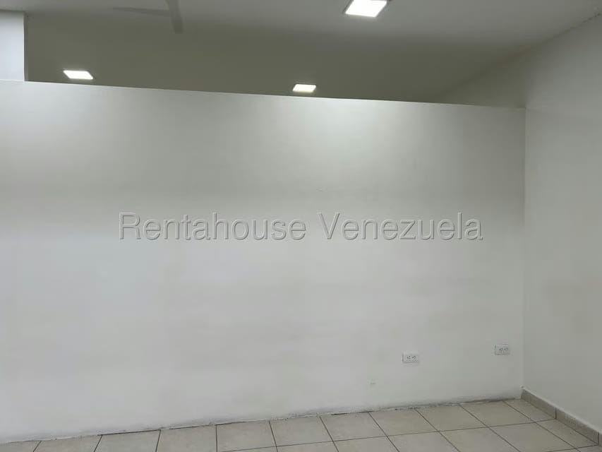 Comercial (Local Comercial) en Alquiler en Centro, Lara - 18