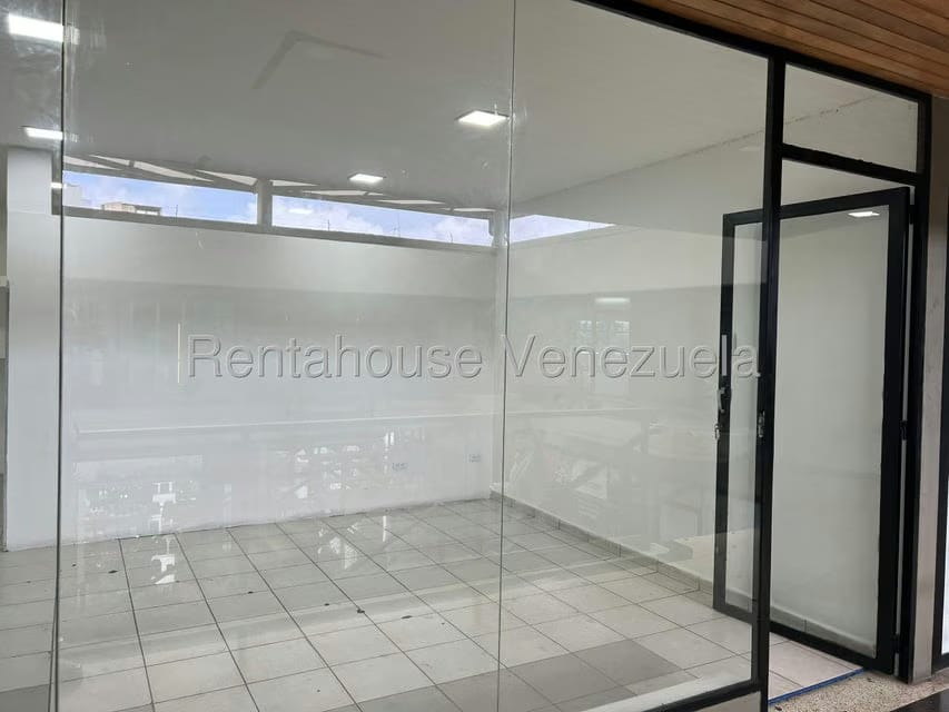 Comercial (Local Comercial) en Alquiler en Centro, Lara - 4