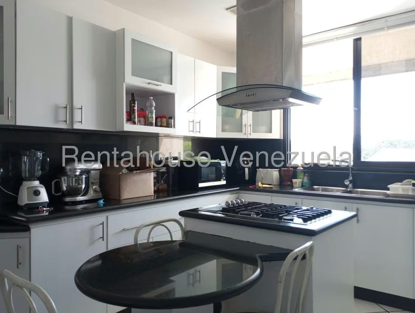Apartamento (1 Nivel) en Alquiler en Altamira, Distrito Metropolitano - 14