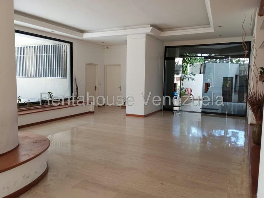 Apartamento (1 Nivel) en Alquiler en Altamira, Distrito Metropolitano - 3