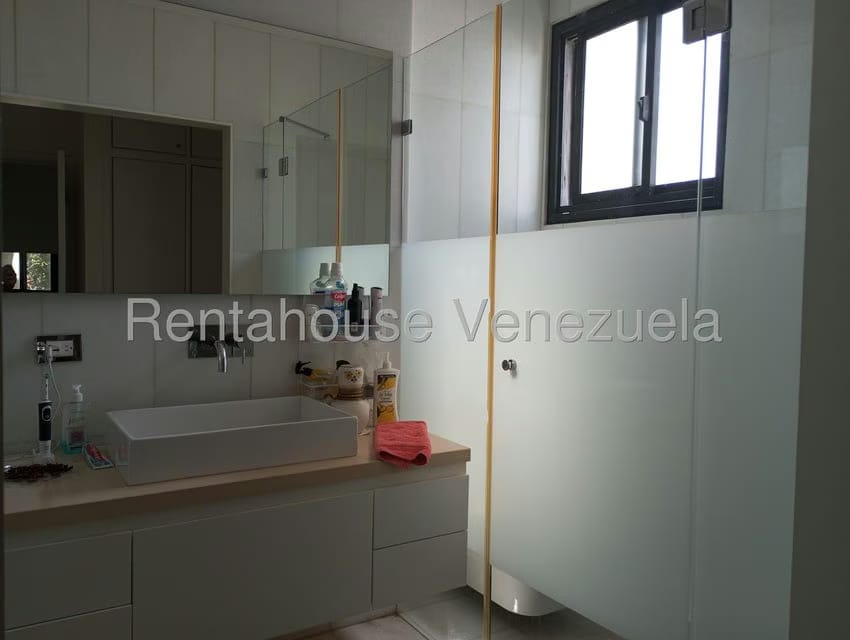 Apartamento (1 Nivel) en Alquiler en Altamira, Distrito Metropolitano - 23