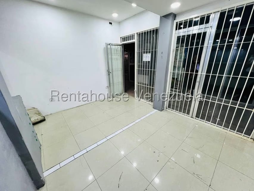 Comercial (Local Comercial) en Venta en Zona Centro, Aragua - 2