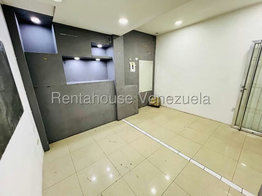 Comercial (Local Comercial) en Venta en Zona Centro, Aragua - 3