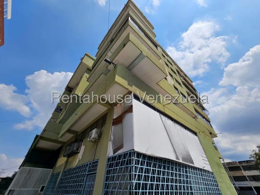 Apartamento (1 Nivel) en Venta en Avenida Bolivar, Aragua