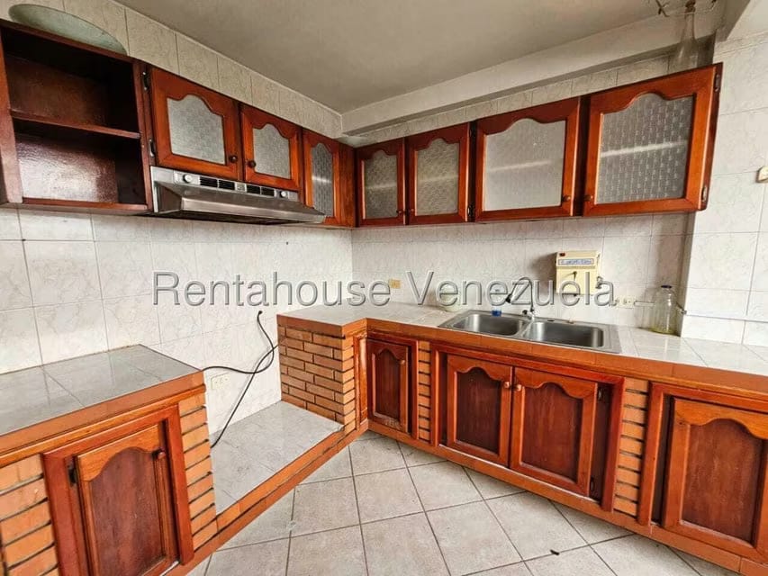 Apartamento (1 Nivel) en Venta en Avenida Bolivar, Aragua - 11