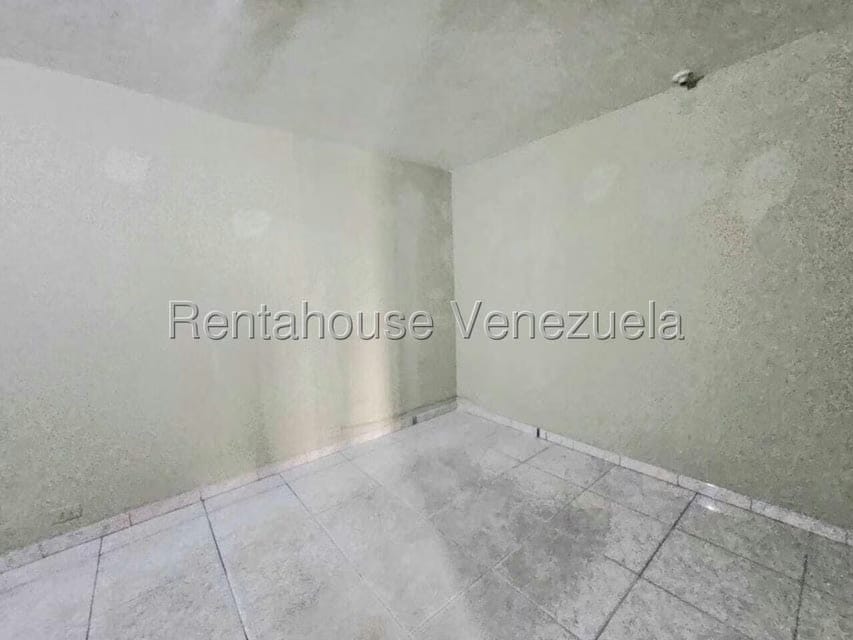 Apartamento (1 Nivel) en Venta en Avenida Bolivar, Aragua - 19