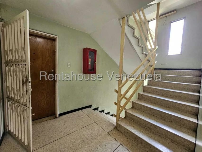 Apartamento (1 Nivel) en Venta en Avenida Bolivar, Aragua - 35