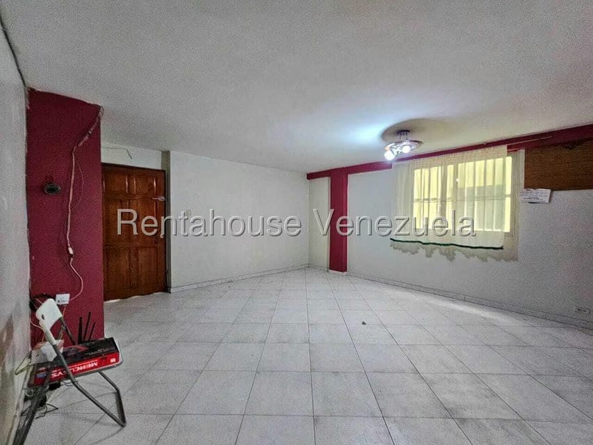 Apartamento (1 Nivel) en Venta en Avenida Bolivar, Aragua - 5