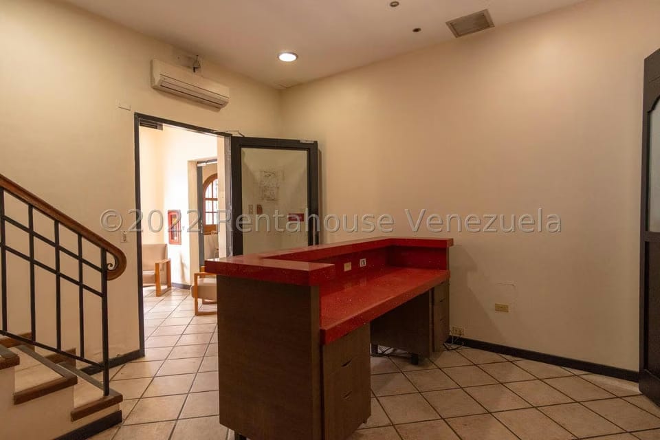 Casa (1 Nivel) en Venta en La Florida, Distrito Metropolitano - 16